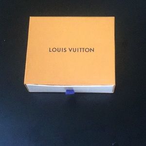Louis Vuitton box